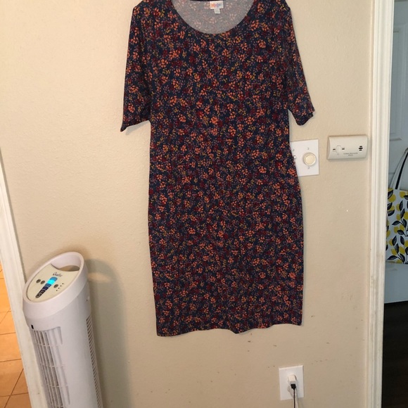 LulaRoe Dress - Picture 2 of 4